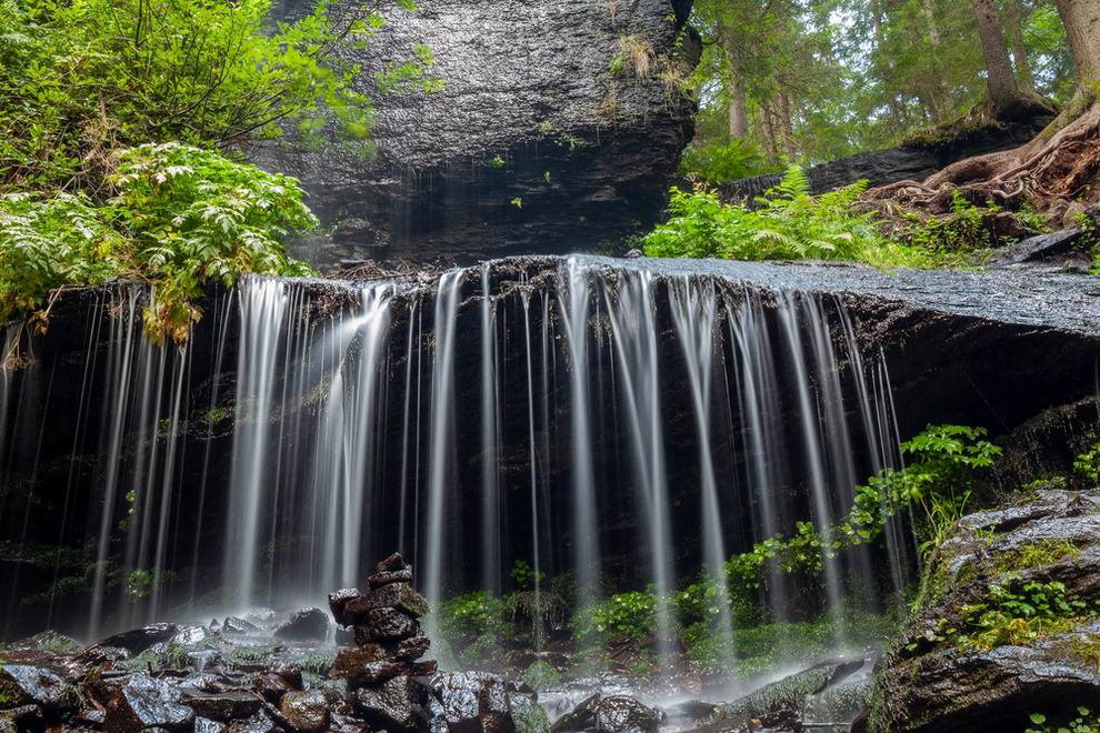 Csorgókő-vízesés Varság