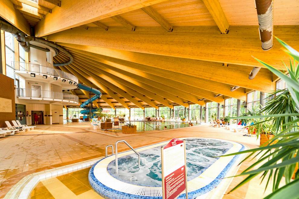 Kisújszállási Kumánia Gyógy- és Strandfürdő