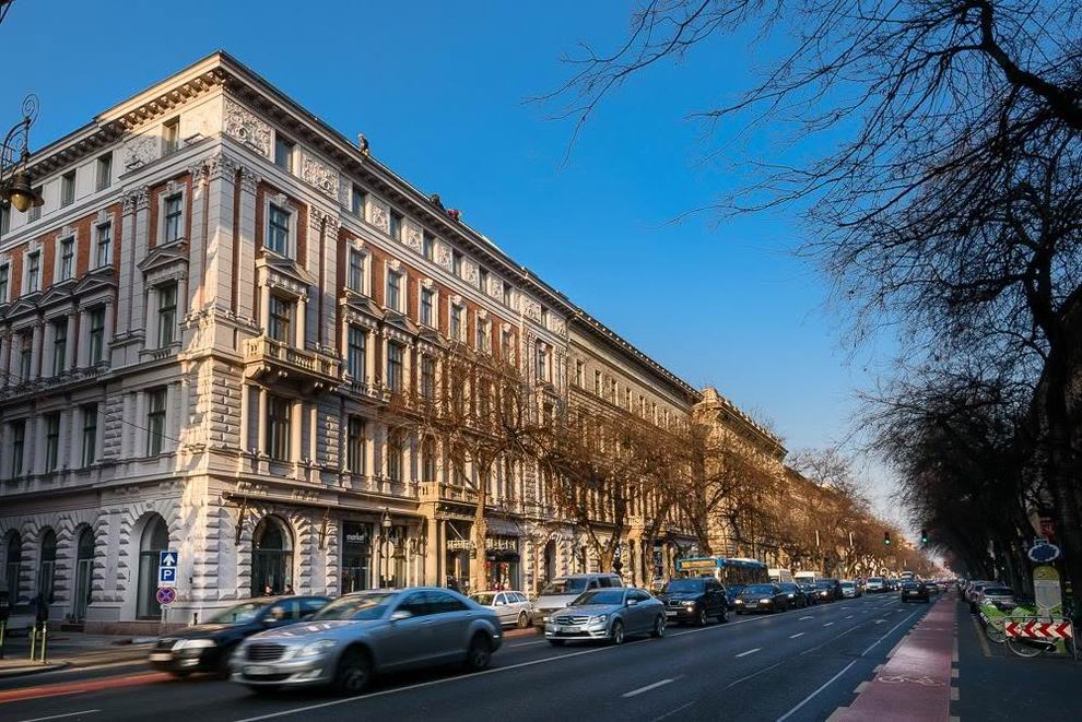 Hotel Moments Budapest