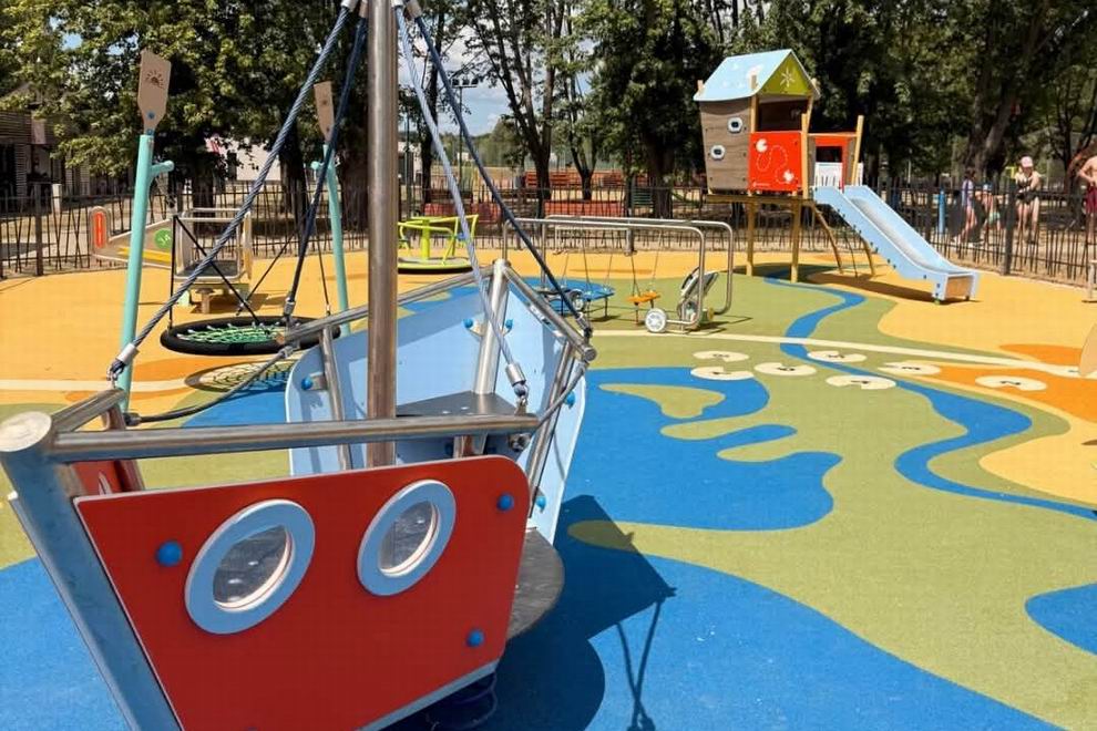 tiszafüredi szabadstrand játszótér